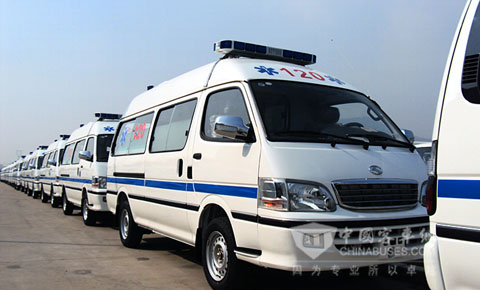 Kinglong, 란저우에 경버스 구급차 제공