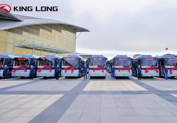 KingLong 신에너지 버스가 Nan'an에 성공적으로 인도되었습니다.
